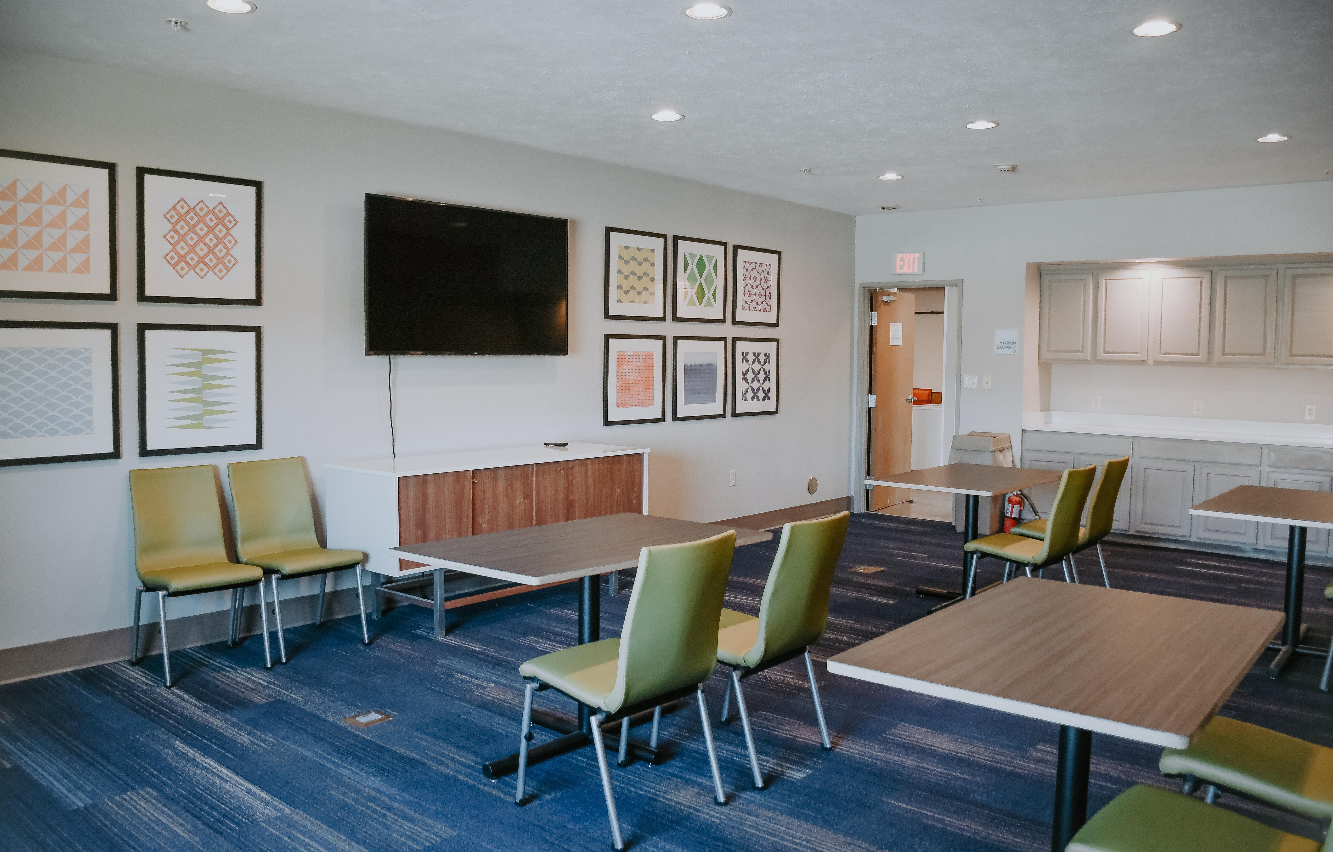 Holiday Inn Express Hotel & Suites Lincoln South By Ihg Buitenkant foto