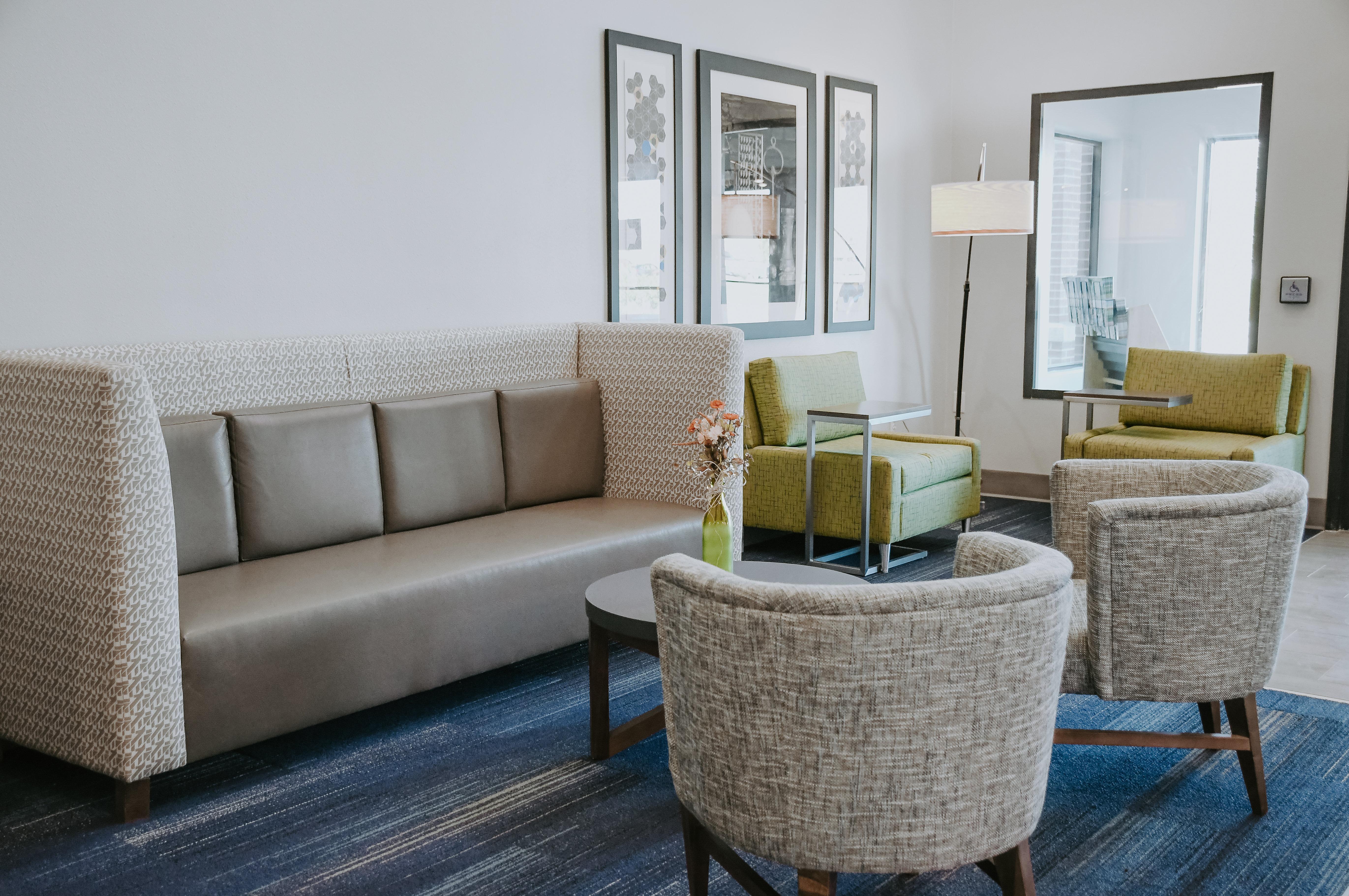 Holiday Inn Express Hotel & Suites Lincoln South By Ihg Buitenkant foto