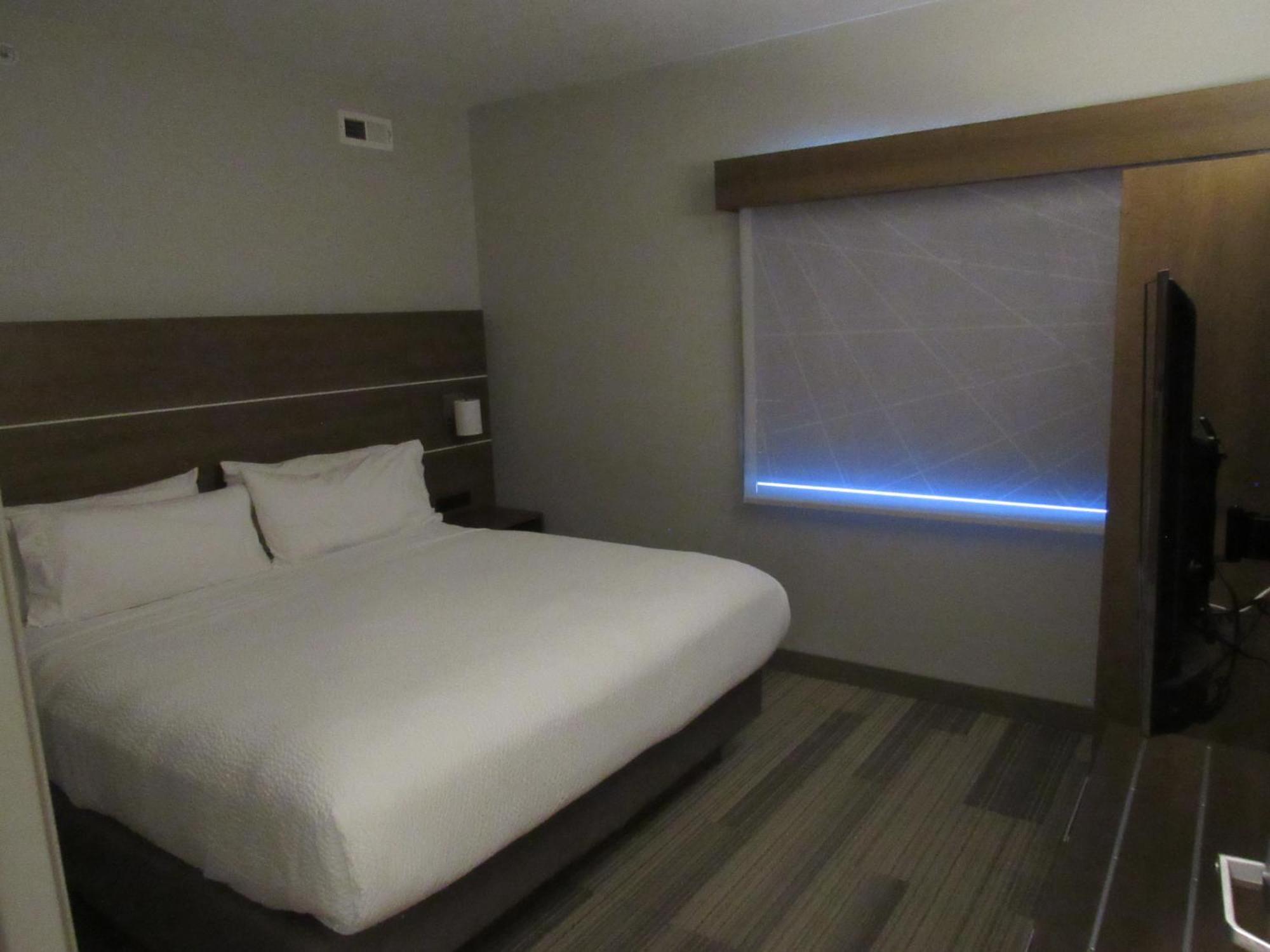Holiday Inn Express Hotel & Suites Lincoln South By Ihg Buitenkant foto