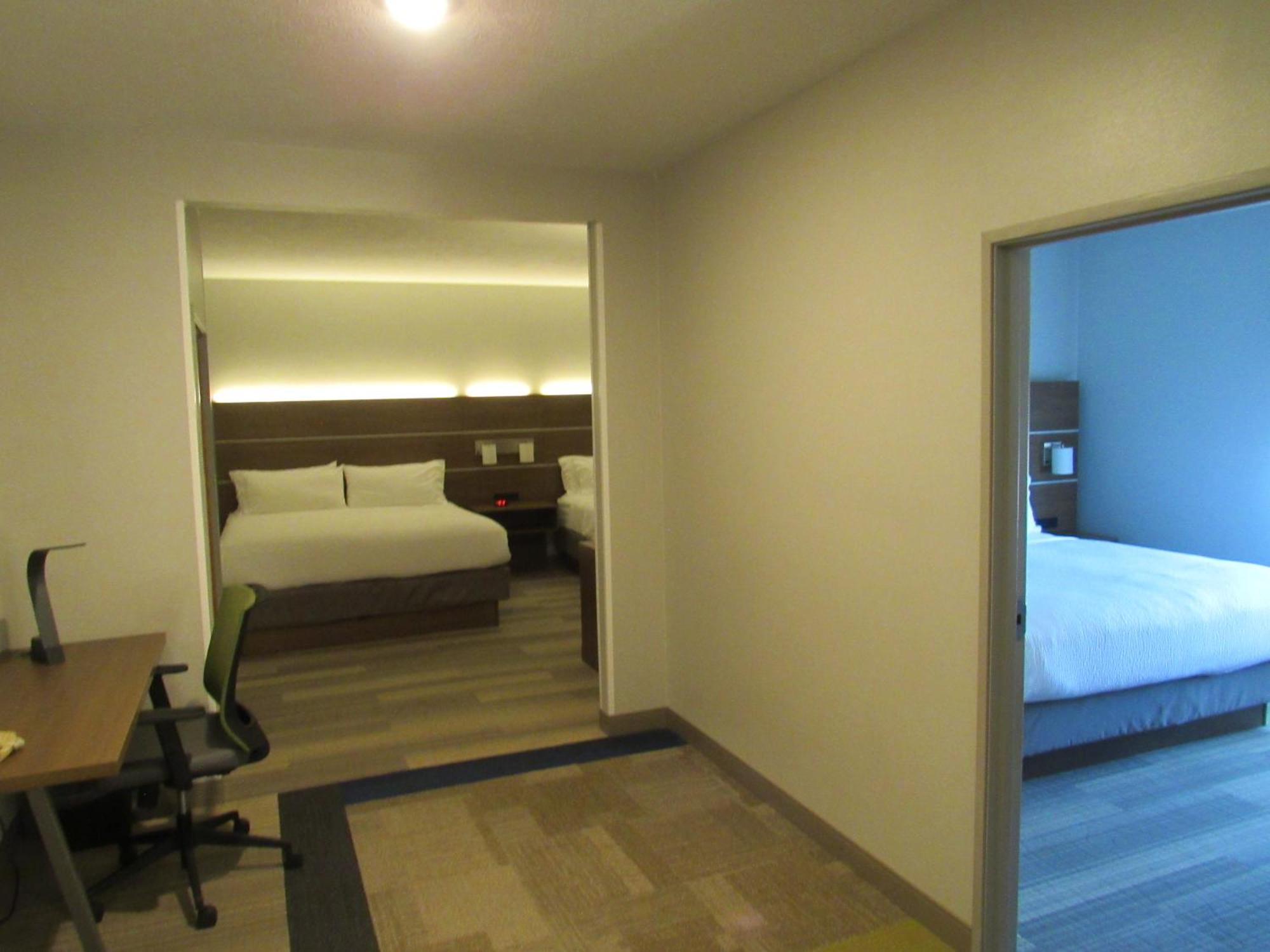 Holiday Inn Express Hotel & Suites Lincoln South By Ihg Buitenkant foto