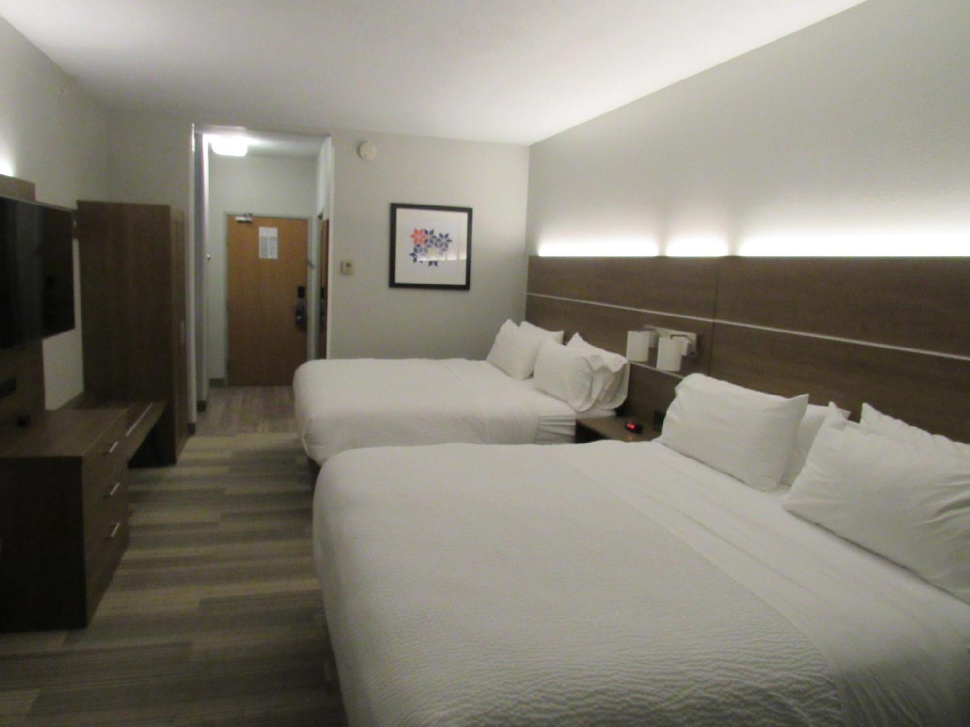 Holiday Inn Express Hotel & Suites Lincoln South By Ihg Buitenkant foto