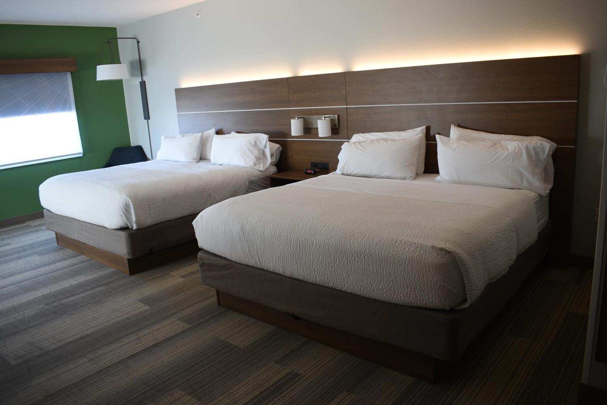 Holiday Inn Express Hotel & Suites Lincoln South By Ihg Buitenkant foto